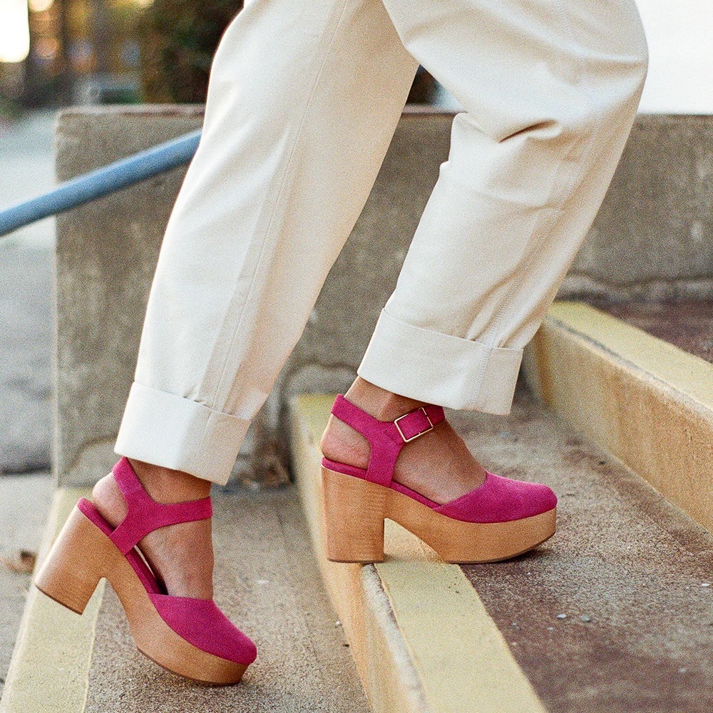 Charlotte stone hot pink clogs